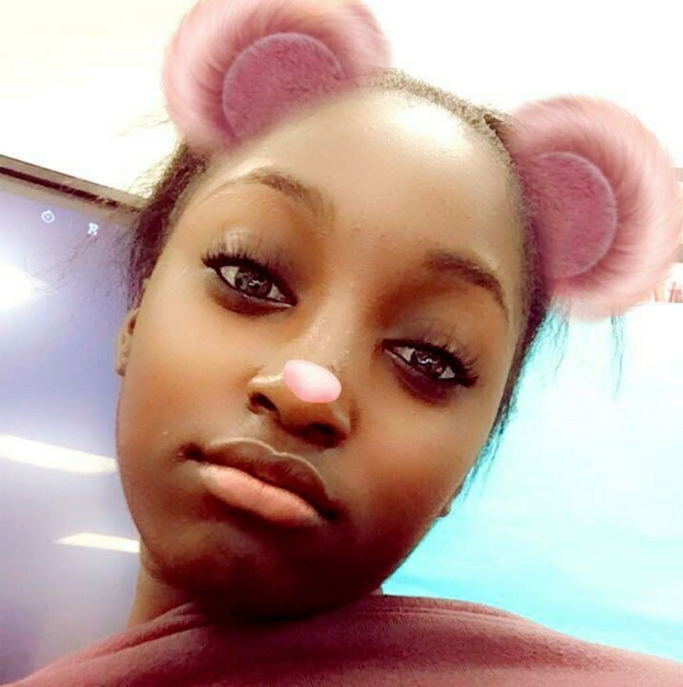 Meet your Posher, Bella